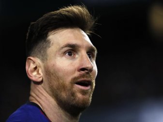 Blickt trotz sportlicher Krise optimistisch in die Zukunft: Lionel Messi. Foto: Miguel Morenatti/AP/dpa Blickt trotz sportlicher Krise optimistisch in die Zukunft: Lionel Messi. Foto: Miguel Morenatti/AP/dpa