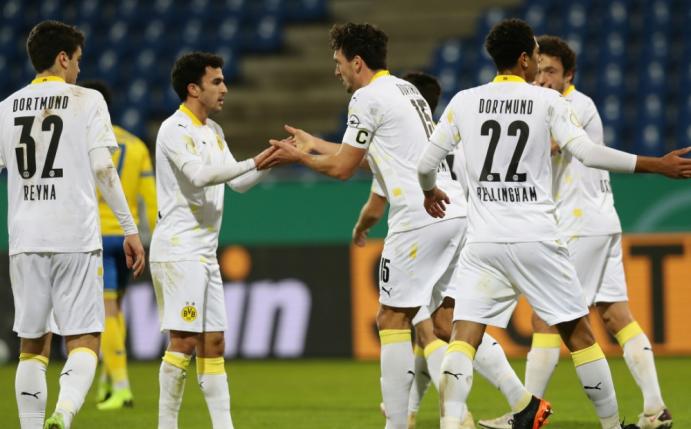 Glanzlos im Achtelfinale: Borussia Dortmund