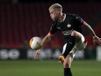 Philipp Max trifft per Elfmeter bei Eindhoven-Sieg Philipp Max trifft per Elfmeter bei Eindhoven-Sieg