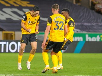 Die Spieler der Wolves dürfen nicht mehr einkaufen gehen Die Spieler der Wolves dürfen nicht mehr einkaufen gehen