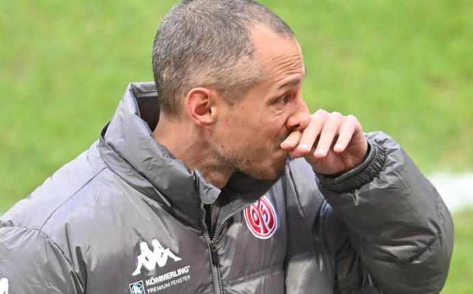 Jan-Moritz Lichte bleibt beim FSV Mainz 05 weiter ein Trainer auf Abruf. Foto: Torsten Silz/dpa