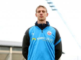 Rostock leiht Lion Lauberbach von Holstein Kiel aus Rostock leiht Lion Lauberbach von Holstein Kiel aus