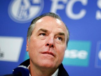 Hat dem angeschlagenen FC Schalke 04 seine finanzielle Hilfe angeboten: Clemens Tönnies. Foto: Ina Fassbender/dpa Hat dem angeschlagenen FC Schalke 04 seine finanzielle Hilfe angeboten: Clemens Tönnies. Foto: Ina Fassbender/dpa