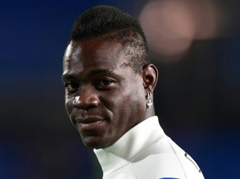 Balotelli trifft für seinen neuen Klub Monza Calcio Balotelli trifft für seinen neuen Klub Monza Calcio