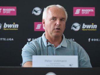 Peter Vollmann, Sport-Geschäftsführer bei Eintracht Braunschweig. Foto: Silas Stein/dpa Peter Vollmann, Sport-Geschäftsführer bei Eintracht Braunschweig. Foto: Silas Stein/dpa