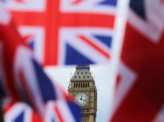 Für Englands Fußballclubs wird es nach dem Brexit deutlich schwieriger, Profis aus dem europäischen Ausland unter Vertrag zu nehmen. Foto: Michael Kappeler/dpa Für Englands Fußballclubs wird es nach dem Brexit deutlich schwieriger, Profis aus dem europäischen Ausland unter Vertrag zu nehmen. Foto: Michael Kappeler/dpa
