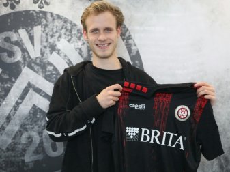 Lucas Brumme unterschreibt bei Wehen Wiesbaden Lucas Brumme unterschreibt bei Wehen Wiesbaden