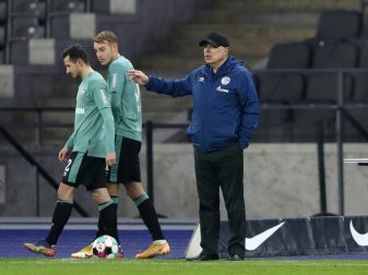 Auch unter Christian Gross kann Schalke nicht gewinnen Auch unter Christian Gross kann Schalke nicht gewinnen