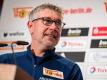 Union-Trainer Urs Fischer siegte mit seinem Team auch in Bremen. Foto: Andreas Gora/dpa