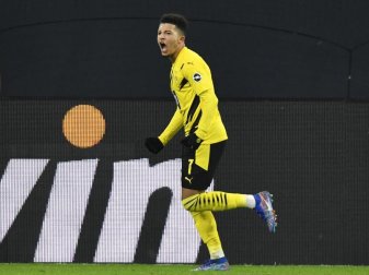 Dortmunds Jadon Sancho bejubelt sein Tor zum 2:0. Foto: Martin Meissner/Pool AP/dpa
