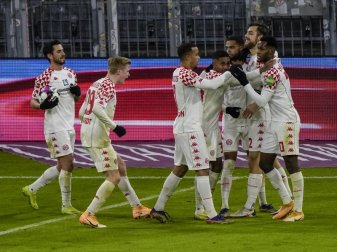Die Spieler des FSV Mainz 05 zeigten beim FC Bayern einen couragierten Auftritt. Foto: Guenter Schiffmann/AFP-Pool/dpa Die Spieler des FSV Mainz 05 zeigten beim FC Bayern einen couragierten Auftritt. Foto: Guenter Schiffmann/AFP-Pool/dpa