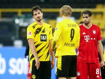 Hummels (l.) wünscht sich mehr Reife im BVB-Spiel Hummels (l.) wünscht sich mehr Reife im BVB-Spiel