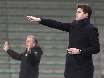 Kam bei seinem Debüt als PSG-Coach nicht über ein Remis hinaus: Mauricio Pochettino. Foto: Laurent Cipriani/AP/dpa Kam bei seinem Debüt als PSG-Coach nicht über ein Remis hinaus: Mauricio Pochettino. Foto: Laurent Cipriani/AP/dpa