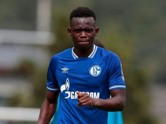 Schalke verleiht Rabbi Matondo an Stoke City