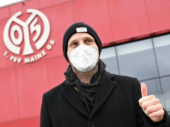 Der neue Chefcoach des FSV Mainz 05, Bo Svensson, hat eine reizvolle Aufgabe bei seinem Debüt. Foto: Arne Dedert/dpa Der neue Chefcoach des FSV Mainz 05, Bo Svensson, hat eine reizvolle Aufgabe bei seinem Debüt. Foto: Arne Dedert/dpa