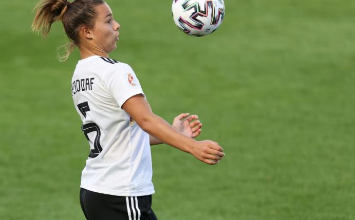 Lena Oberdorf ist Nationalspielerin des Jahres 2020