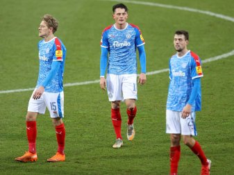 Holstein Kiel holt bei St. Pauli nur einen Punkt