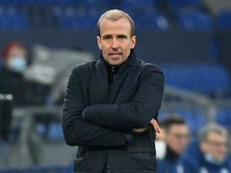 Sebastian Hoeneß erhält Rückendeckung von Rosen Sebastian Hoeneß erhält Rückendeckung von Rosen