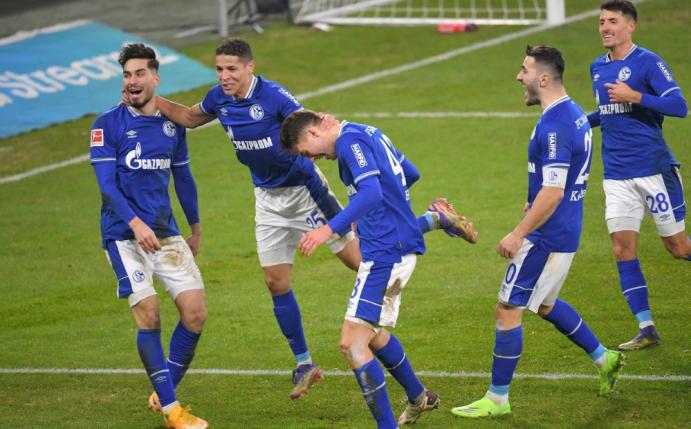 Schalke 04 beendet Bundesliga-Horrorserie