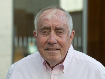 Eckhard Krautzun, früherer Fußballspieler und Trainer. Foto: Soeren Stache/dpa Eckhard Krautzun, früherer Fußballspieler und Trainer. Foto: Soeren Stache/dpa