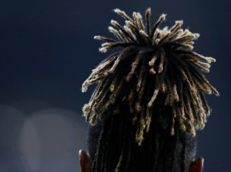 Frischfrisierte Fußballer setzen die Branche unter Druck Frischfrisierte Fußballer setzen die Branche unter Druck