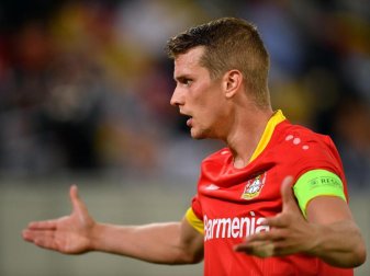 Steht bei Bayer Leverkusen erstmals seit ziemlich genau einem Monat wieder in der Startelf: Lars Bender. Foto: Marius Becker/dpa Steht bei Bayer Leverkusen erstmals seit ziemlich genau einem Monat wieder in der Startelf: Lars Bender. Foto: Marius Becker/dpa