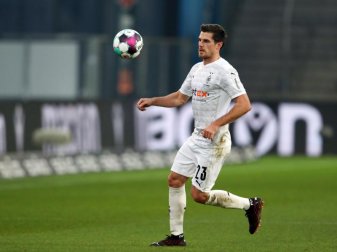 Hofft noch auf den Sprung in den EM-Kader: Der Gladbacher Jonas Hofmann. Foto: Friso Gentsch/dpa Hofft noch auf den Sprung in den EM-Kader: Der Gladbacher Jonas Hofmann. Foto: Friso Gentsch/dpa