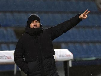 Bayern-Trainer Hansi Flick hofft auf einen Heimsieg gegen den SC Freiburg. Foto: Christian Charisius/dpa