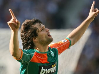 Ex-Bremer Diego spendet Sauerstoff Ex-Bremer Diego spendet Sauerstoff