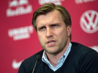 Markus Krösche, Sportdirektor von RB Leipzig, während einer Pressekonferenz. Foto: Hendrik Schmidt/dpa/Archivbild Markus Krösche, Sportdirektor von RB Leipzig, während einer Pressekonferenz. Foto: Hendrik Schmidt/dpa/Archivbild