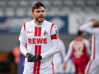 Jonas Hector war beim 0:0 gegen Hertha BSC nach einem Luftzweikampf in der 69. Minute ausgewechselt worden. Foto: Sebastian Gollnow/dpa Jonas Hector war beim 0:0 gegen Hertha BSC nach einem Luftzweikampf in der 69. Minute ausgewechselt worden. Foto: Sebastian Gollnow/dpa