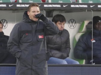 Leipzigs Trainer Julian Nagelsmann konnte mit seiner Mannschaft nicht in Wolfsburg gewinnen. Foto: Michael Sohn/AP Pool/dpa Leipzigs Trainer Julian Nagelsmann konnte mit seiner Mannschaft nicht in Wolfsburg gewinnen. Foto: Michael Sohn/AP Pool/dpa