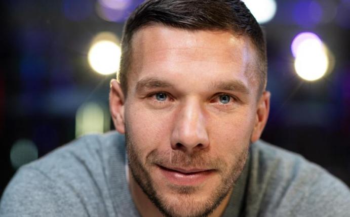 Eine Rückkehr zum FC Köln «ist aktuell kein Thema» für Lukas Podolski, «die müssen da durch.». Foto: Bernd Thissen/dpa