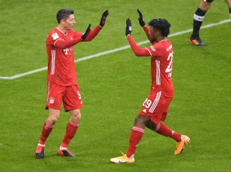 Lewandowski (l.) erzielte den Führungstreffer der Bayern