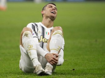 Nicht sein Tag: Juve-Superstar Christiano Ronaldo blieb im Spitzenspiel blass. Foto: Luca Bruno/AP/dpa Nicht sein Tag: Juve-Superstar Christiano Ronaldo blieb im Spitzenspiel blass. Foto: Luca Bruno/AP/dpa