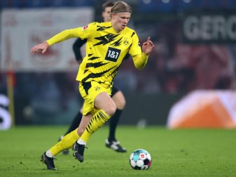 Der FC Chelsea soll an BVB-Stürmer Erling Haaland interessiert sein. Foto: Jan Woitas/dpa Der FC Chelsea soll an BVB-Stürmer Erling Haaland interessiert sein. Foto: Jan Woitas/dpa