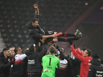 Der Nachfolger von David Abraham als Kapitän von Eintracht Frankfurt steht noch nicht fest. Foto: Arne Dedert/dpa Der Nachfolger von David Abraham als Kapitän von Eintracht Frankfurt steht noch nicht fest. Foto: Arne Dedert/dpa