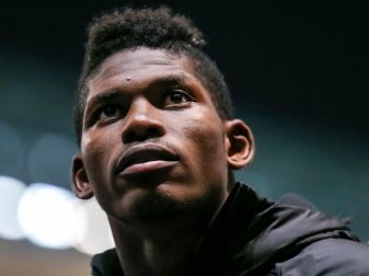 Hat bei Borussia Mönchengladbach das Training wieder aufgenommen: Breel Embolo. Foto: Andreas Gora/dpa