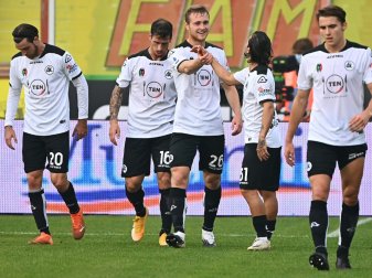 Spezia nach Pokal-Überraschung vom Papst beglückwünscht Spezia nach Pokal-Überraschung vom Papst beglückwünscht