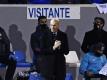 Übernimmt für das Pokal-Aus gegen Drittligist Alcoyano die Verantwortung: Real-Coach Zinedine Zidane. Foto: Jose Breton/AP/dpa