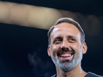 Pellegrino Matarazzo nahm 79 Wechsel vor, wie eine statistische Erhebung des Instituts für Spielanalyse aus Potsdam ergab. Foto: Guido Kirchner/dpa Pellegrino Matarazzo nahm 79 Wechsel vor, wie eine statistische Erhebung des Instituts für Spielanalyse aus Potsdam ergab. Foto: Guido Kirchner/dpa