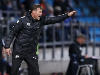 Coach Marco Grote und Osnabrück verlieren auch gegen Aue Coach Marco Grote und Osnabrück verlieren auch gegen Aue
