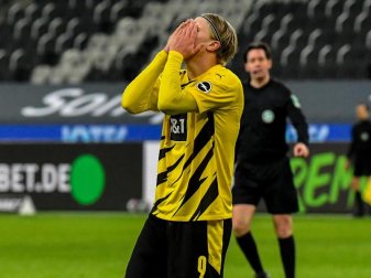 Dortmunds Erling Haaland reagiert enttäuscht nach dem Spiel. Foto: Martin Meissner/Pool AP/dpa