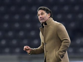 Sollte mit Hertha gegen Werder Bremen eigentlich keine Niederlage einfahren: Trainer Bruno Labbadia. Foto: Annegret Hilse/Reuters Pool/dpa Sollte mit Hertha gegen Werder Bremen eigentlich keine Niederlage einfahren: Trainer Bruno Labbadia. Foto: Annegret Hilse/Reuters Pool/dpa