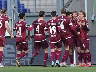 Dresden gewinnt gegen Kaiserslautern Dresden gewinnt gegen Kaiserslautern