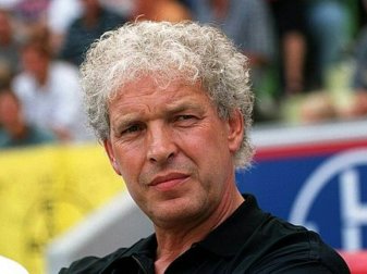 Klaus Toppmöller war überrascht von dem Dopingfall Klaus Toppmöller war überrascht von dem Dopingfall