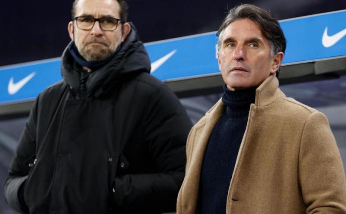 Hertha BSC trennt sich von Trainer Bruno Labbadia (r) und Manager Michael Preetz. Foto: Odd Andersen/AFP-Pool/dpa
