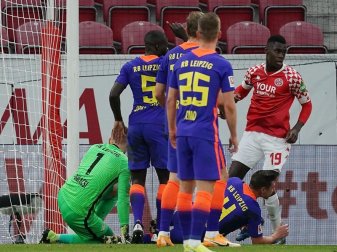 Dreier verpasst: RB Leipzig patzte bei Abstiegskandidat Mainz 05. Foto: Hasan Bratic/dpa Dreier verpasst: RB Leipzig patzte bei Abstiegskandidat Mainz 05. Foto: Hasan Bratic/dpa