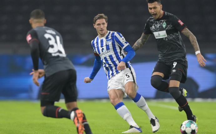 Werder Bremen gibt bei Toprak und Selke Entwarnung