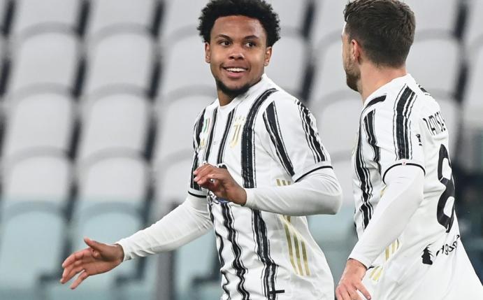 Weston McKennie (l.) blüht in Turin auf